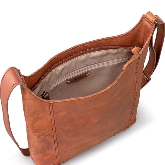 The Sak Bags The Sak De Young Crossbody In Leather Nwt Poshmark